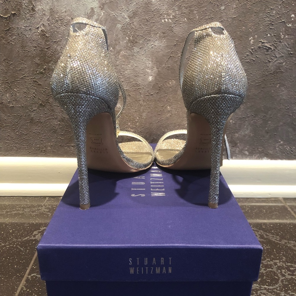 Stuart Weitzman Nudist Gold sandals, size 8.5